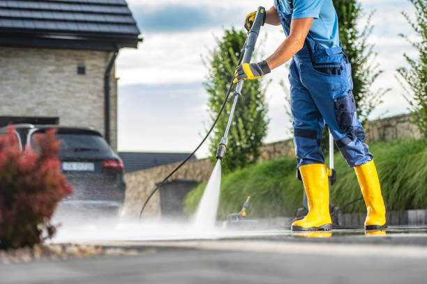 Best Building Exterior Washing  in Jourdanton, TX